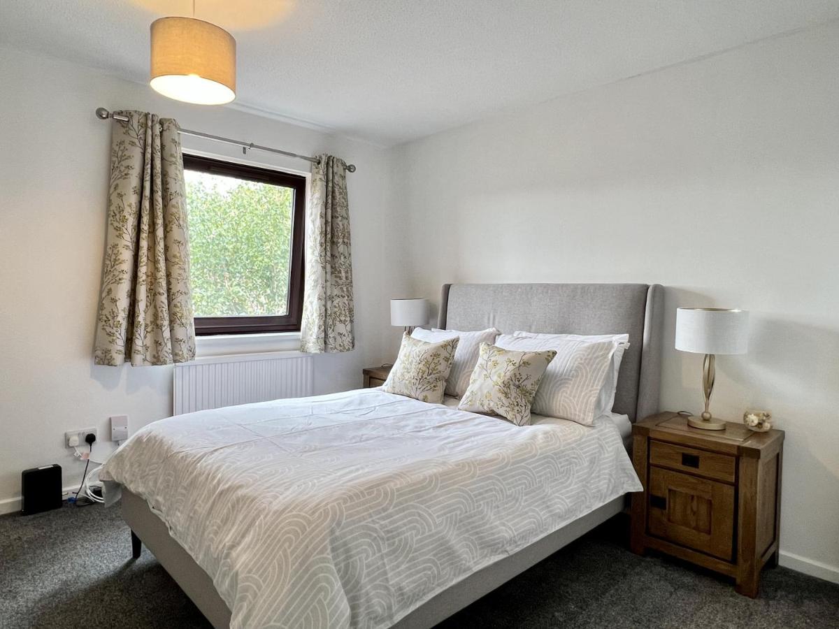 Modern 2 Bed Townhouse Just Outside City Walls With Free Private Parking York Exterior photo